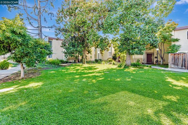820 Hooshang Ct, Cupertino, CA 95014