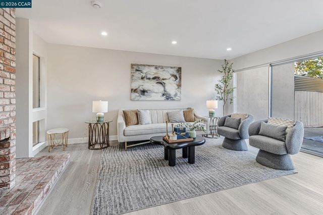 820 Hooshang Ct, Cupertino, CA 95014