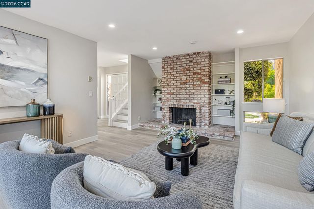 820 Hooshang Ct, Cupertino, CA 95014