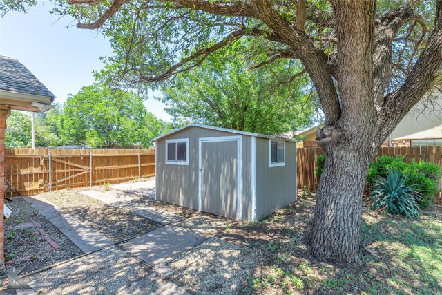 2850 Stonecrest Drive, Abilene, TX 79606