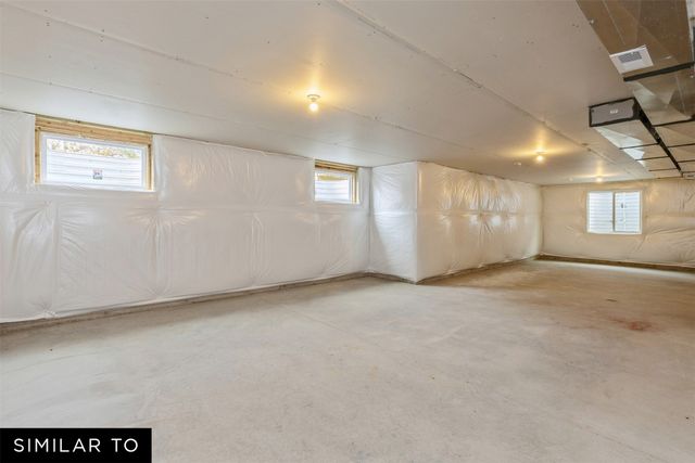 3647 Berkshire Parkway, Clive, IA 50325