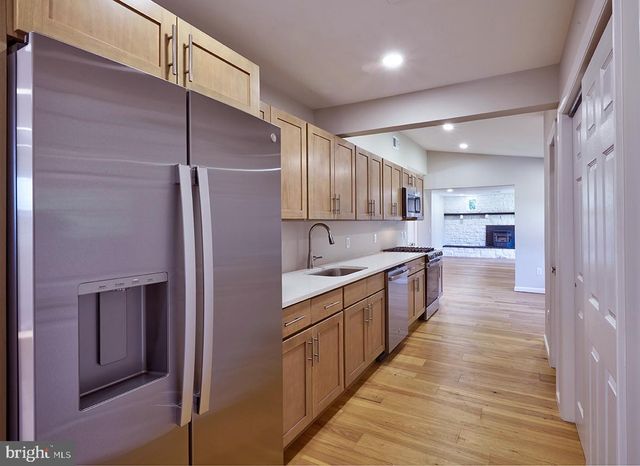 115 WINDING WAY, Morrisville, PA 19067