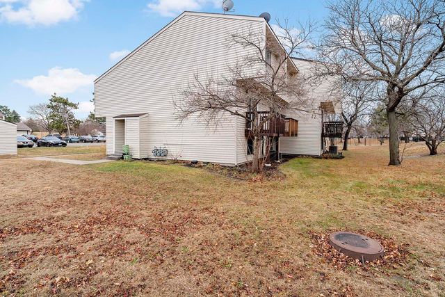 7910 Yates Avenue N, Brooklyn Park, MN 55443