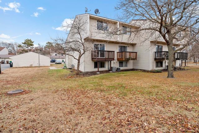 7910 Yates Avenue N, Brooklyn Park, MN 55443