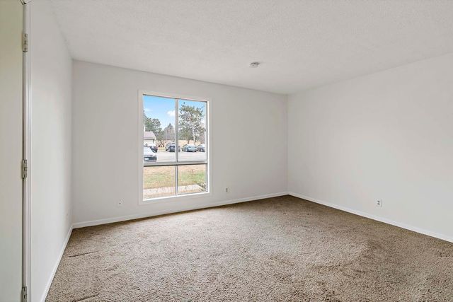 7910 Yates Avenue N, Brooklyn Park, MN 55443