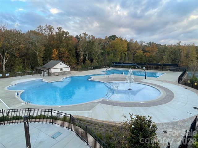 284 Ascot Run Way, Fort Mill, SC 29715