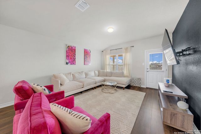 9810 Tupelo, San Antonio, TX 78254