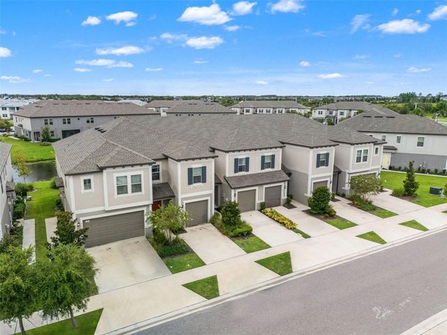 31898 BLUE PASSING LOOP, Wesley Chapel, FL 33545