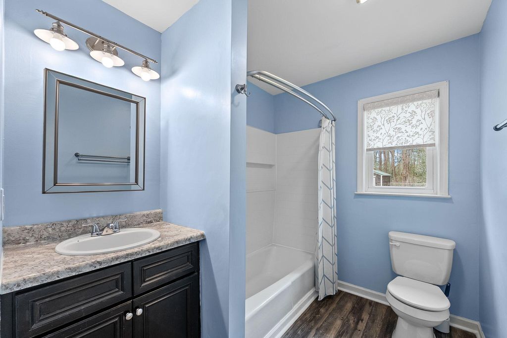 Image 16 of property listing at 123 Pandora Drive, Goose Creek, SC 29445