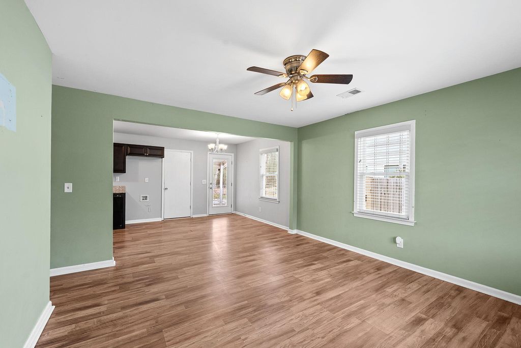 Image 7 of property listing at 123 Pandora Drive, Goose Creek, SC 29445