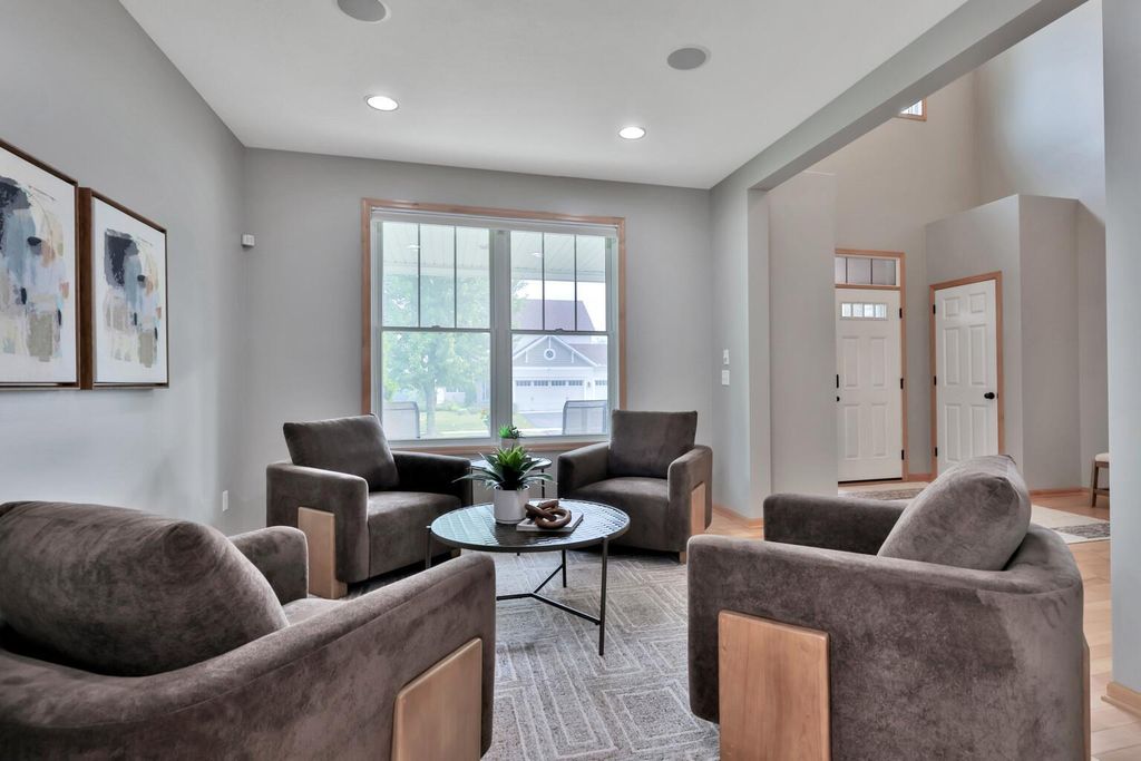15376 Plumstone Drive, Eden Prairie, MN 55347 — photo 3