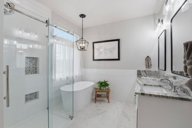 17706 E Galaxy Rd, Greenacres, WA 99016