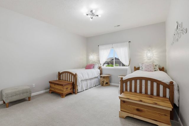 17706 E Galaxy Rd, Greenacres, WA 99016
