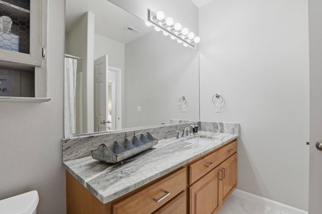 17706 E Galaxy Rd, Greenacres, WA 99016