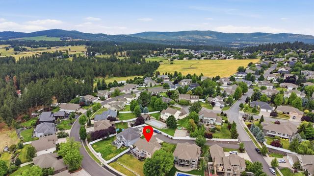 17706 E Galaxy Rd, Greenacres, WA 99016