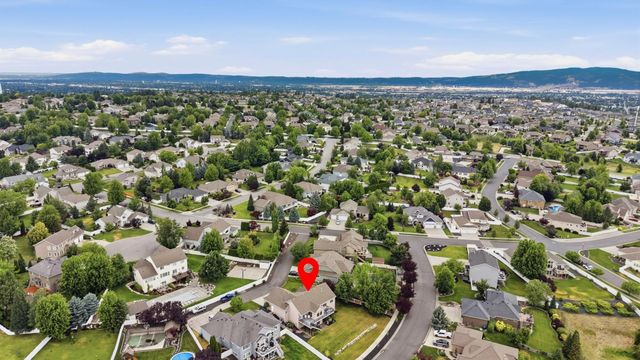 17706 E Galaxy Rd, Greenacres, WA 99016