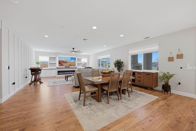 841 Rosette Ct, Roseville, CA 95747