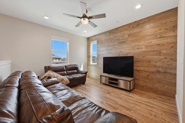 841 Rosette Ct, Roseville, CA 95747