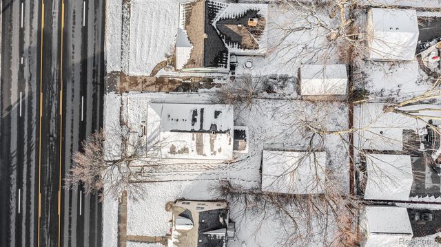 3952 Greenfield Road, Berkley, MI 48072