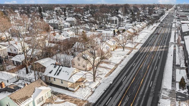 3952 Greenfield Road, Berkley, MI 48072