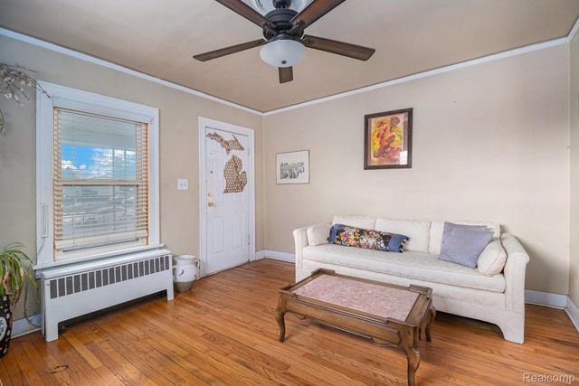 3952 Greenfield Road, Berkley, MI 48072