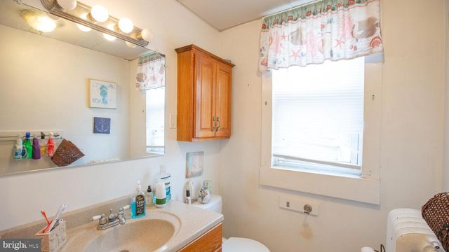 100 CHESTNUT ST, Audubon, NJ 08106