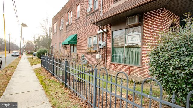 100 CHESTNUT ST, Audubon, NJ 08106