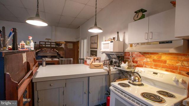 100 CHESTNUT ST, Audubon, NJ 08106