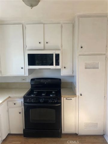 10979 Cassina A, South Gate, CA 90280