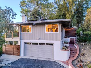 5101 Calatrana Drive, Woodland Hills, CA 91364