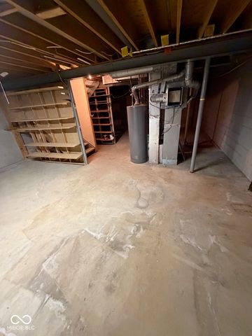 8104 Bromley Place, Indianapolis, IN 46219