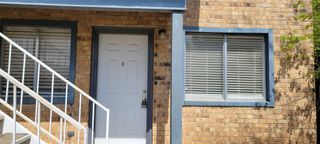 530 W Hopkins ST B, San Marcos, TX 78666