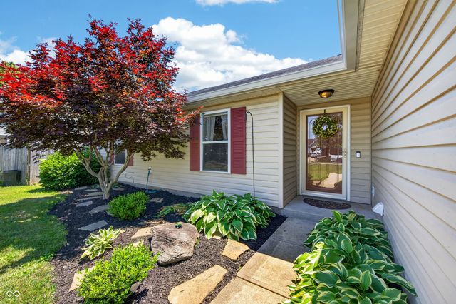 7373 S Woodruff Lane, Nineveh, IN 46164