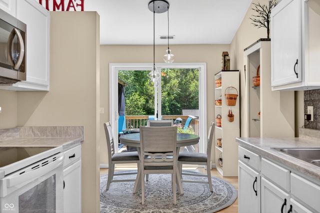 7373 S Woodruff Lane, Nineveh, IN 46164