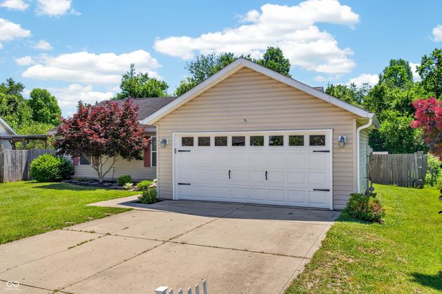7373 S Woodruff Lane, Nineveh, IN 46164
