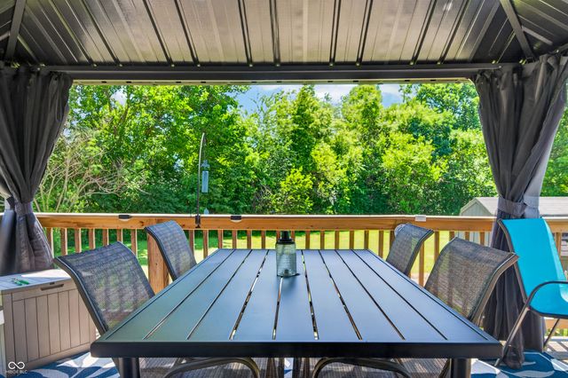 7373 S Woodruff Lane, Nineveh, IN 46164