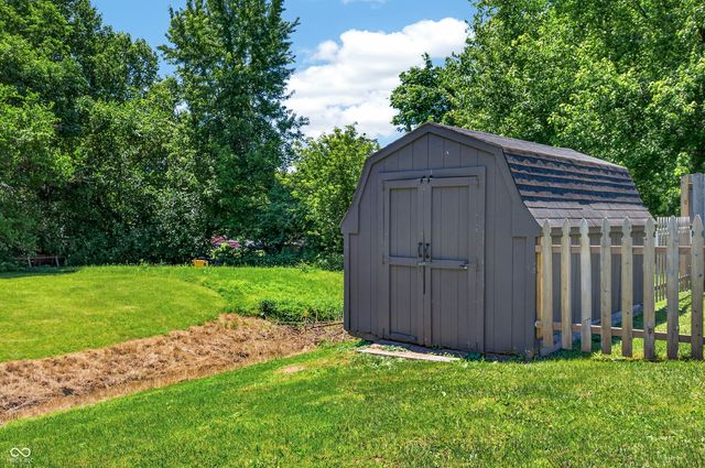 7373 S Woodruff Lane, Nineveh, IN 46164