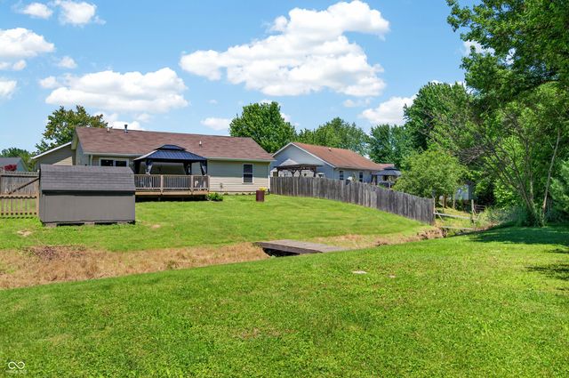 7373 S Woodruff Lane, Nineveh, IN 46164