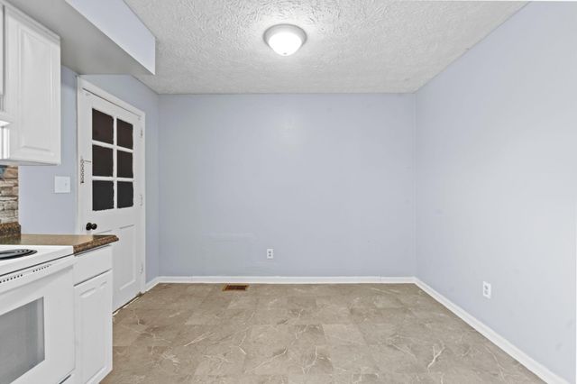 639 Windsor Way, Paris, KY 40361