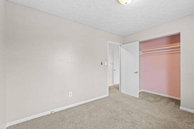 639 Windsor Way, Paris, KY 40361