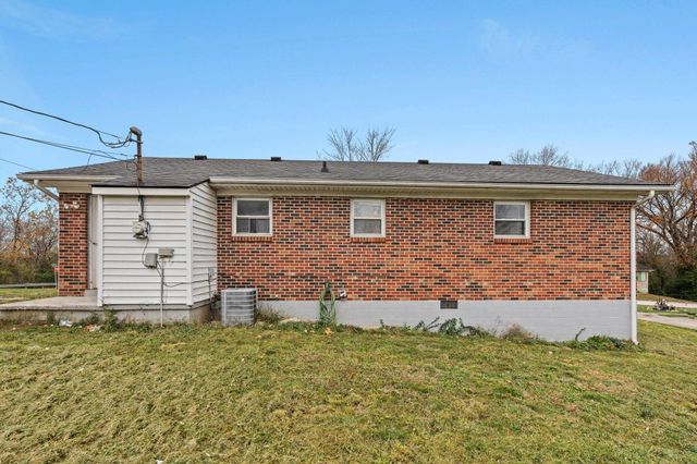 639 Windsor Way, Paris, KY 40361
