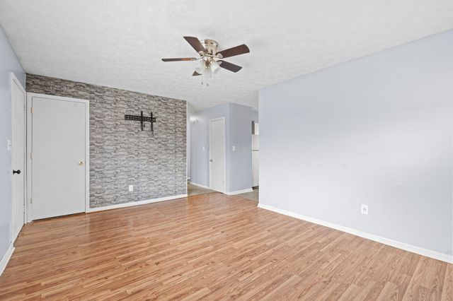 639 Windsor Way, Paris, KY 40361