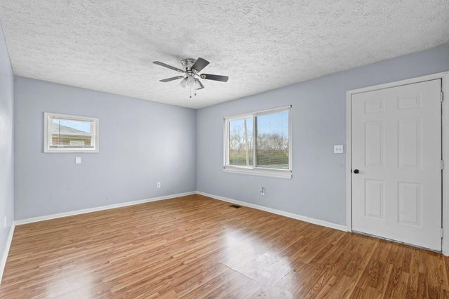 639 Windsor Way, Paris, KY 40361