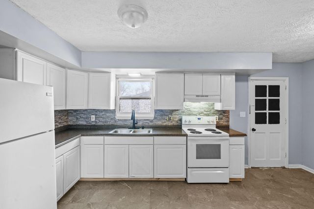 639 Windsor Way, Paris, KY 40361