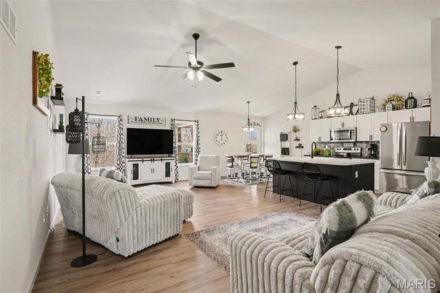 1177 Providence Way, Herculaneum, MO 63048