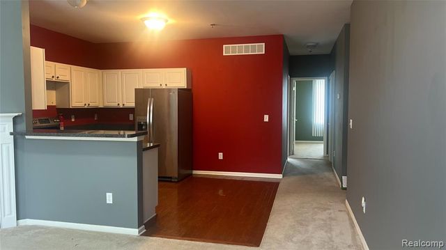 14303 Vauxhall Drive 120, Sterling Heights, MI 48313