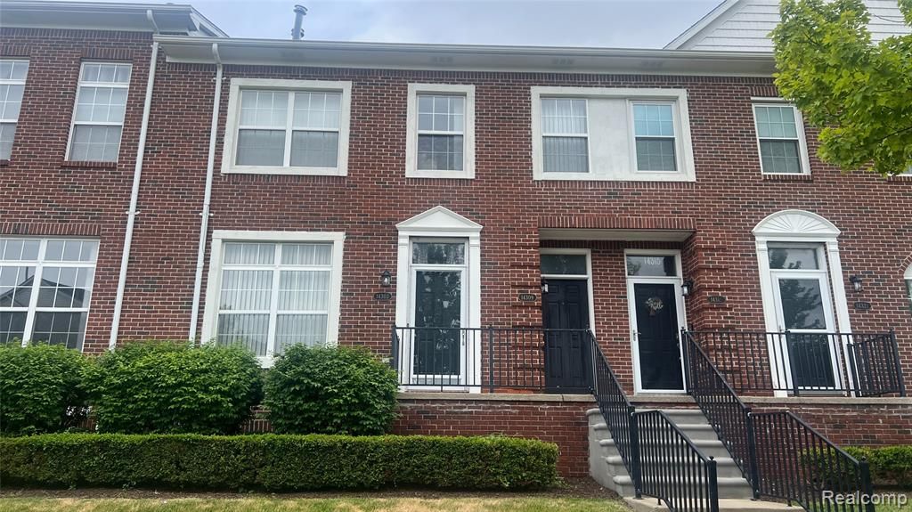 14303 Vauxhall Drive 120, Sterling Heights, MI 48313