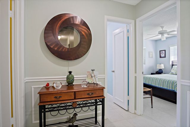 9464 SE Saturn Street, Hobe Sound, FL 33455