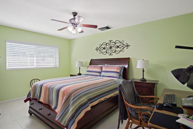 9464 SE Saturn Street, Hobe Sound, FL 33455