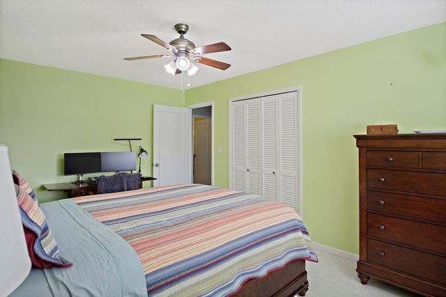 9464 SE Saturn Street, Hobe Sound, FL 33455